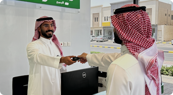 Pre-pay Online and Save up to 15% on Car Hire
